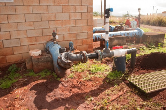 Army supplying 250 gallons per minute of emergency water to Kunia Village