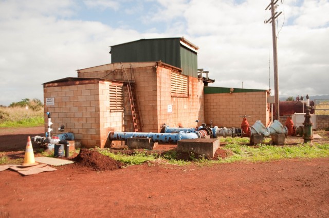 Army supplying 250 gallons per minute of emergency water to Kunia Village