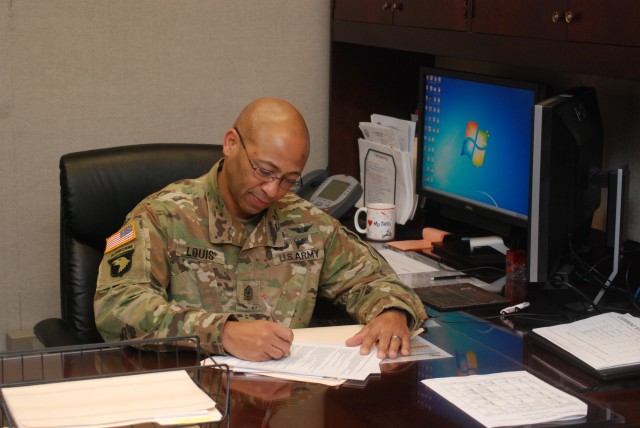 USAMRIID SGM Louis Selected for Graduate Fellowship