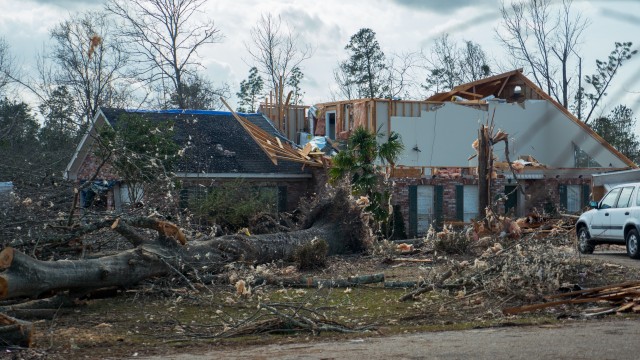 Mississippi Guard members assist tornado victims in their state