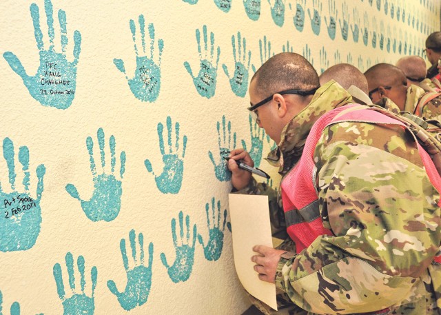 MPs at Fort Leonard Wood take pledge to end harassment 