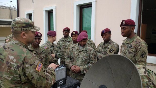 Army Europe signal Soldiers train together on expeditionary SATCOM systems