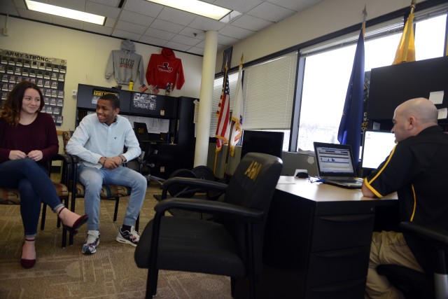 Alaska couple enlists in Buddy Program
