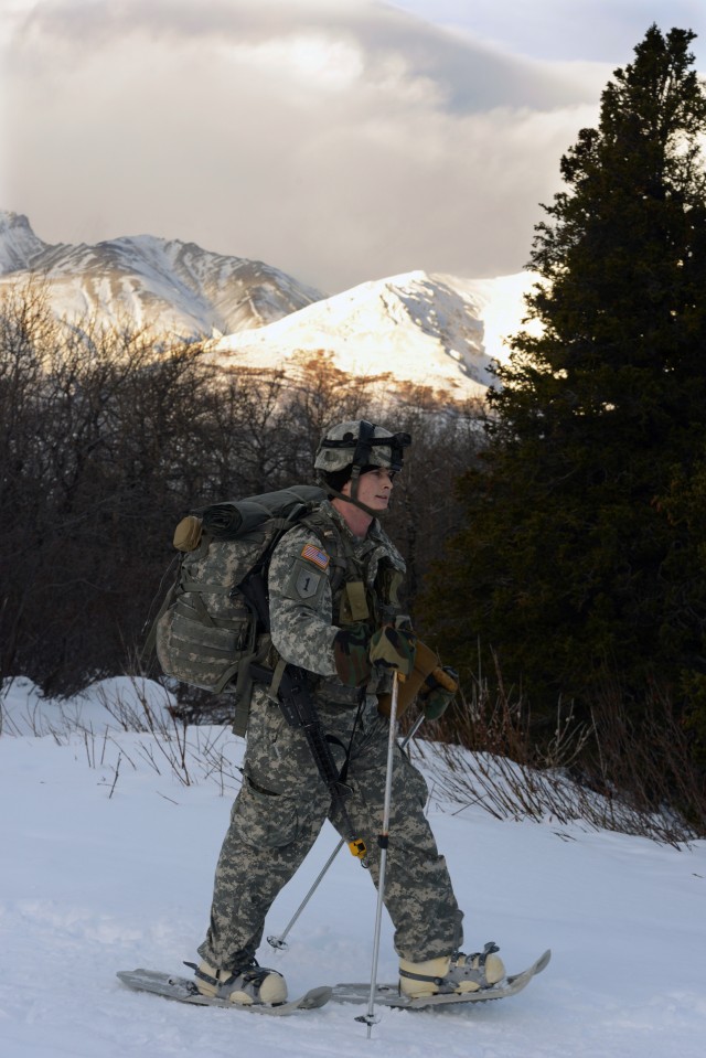 Soldiers learn craft of shooting in cold, snow