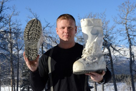 military extreme cold boots