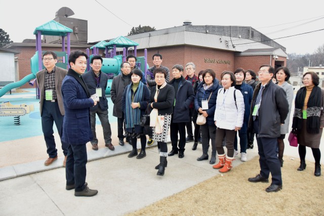 School principals and parents visit USAG Yongsan