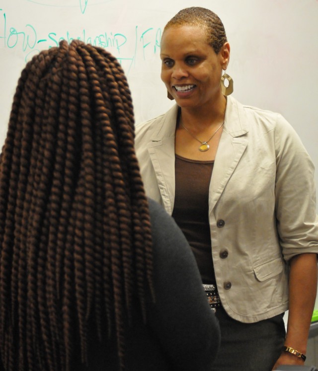 Army leader mentors high school students
