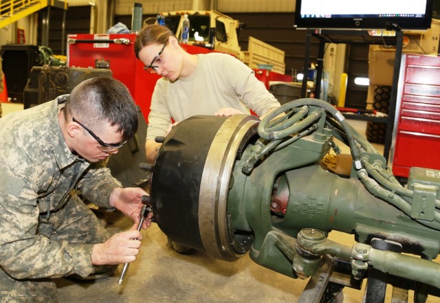 Mechanics build skills in RTS-Maintenance course at Fort McCoy