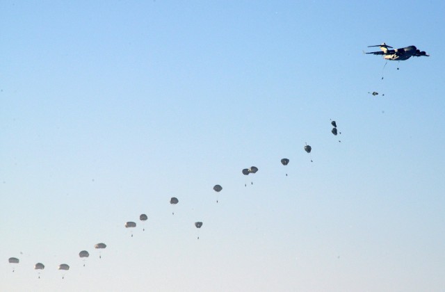 Paratroopers retrieve satellite during Spartan Pegasus exercise