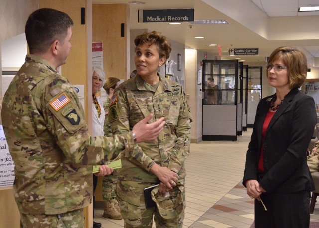Army Surgeon General Visits Dunham U.S. Army Health Clinic