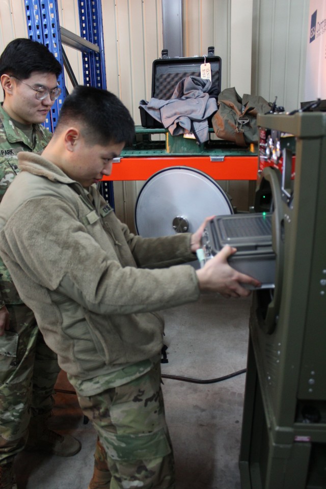 121st Combat Support Hospital Becomes First to Field New Sterlizer
