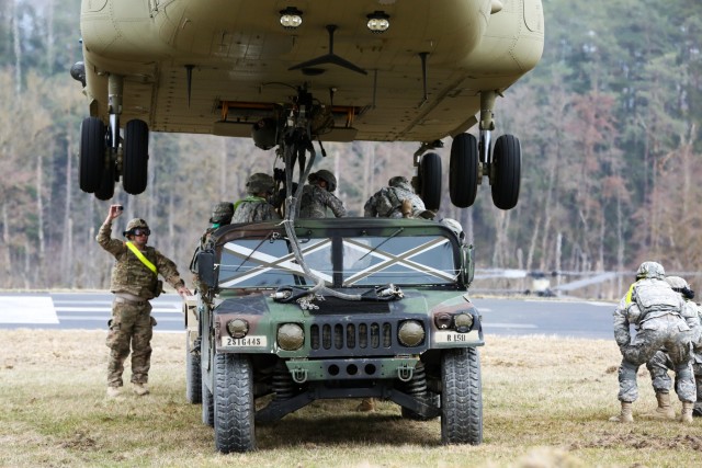 44th ESB conducts sling load training