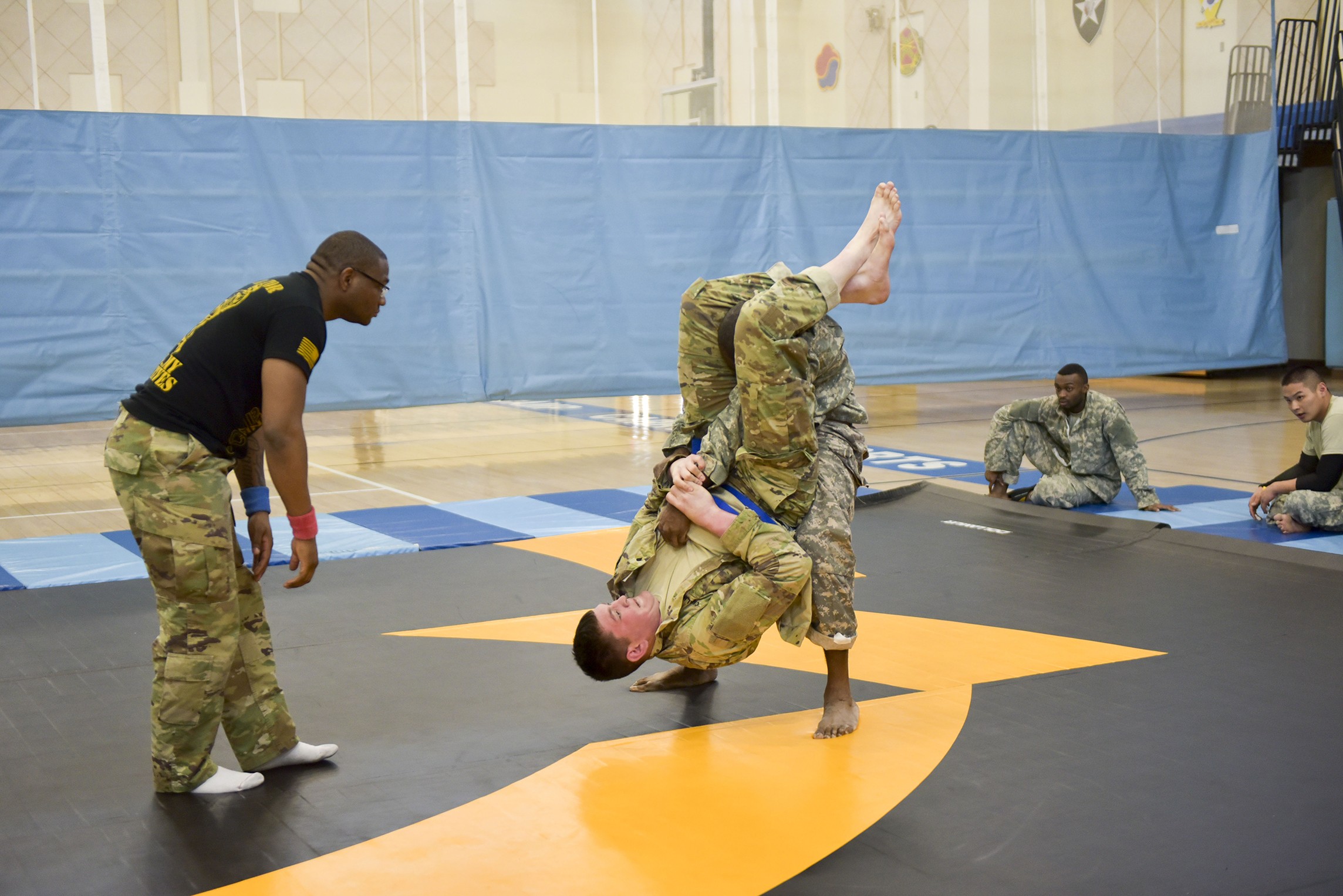 Soldiers Battle in Combatives Tournament | Article | The United States Army