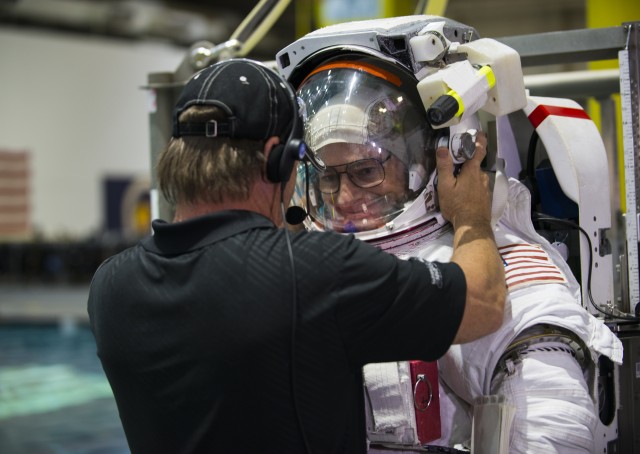 Stunning view of Earth keeps Army astronaut pumped for upcoming mission