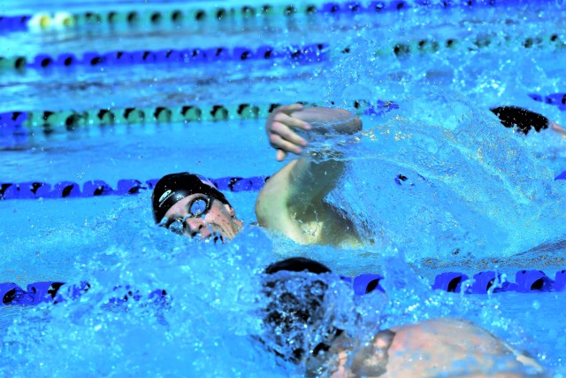 Sgt. Nathan Schrimsher wins heat at Modern Pentathlon World Cup I