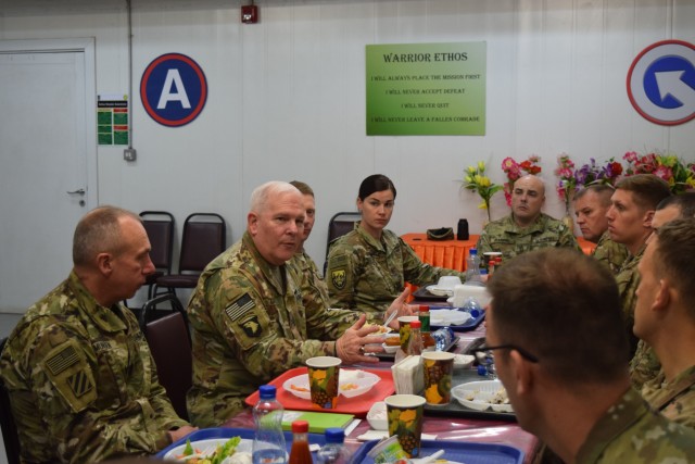 Senior leaders visit Kentucky National Guard Soldiers overseas
