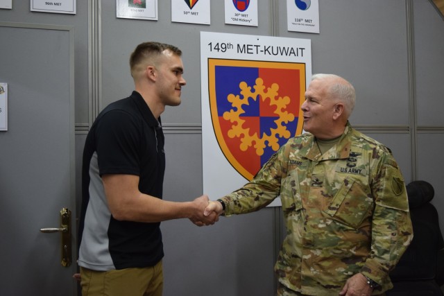 Senior leaders visit Kentucky National Guard Soldiers overseas