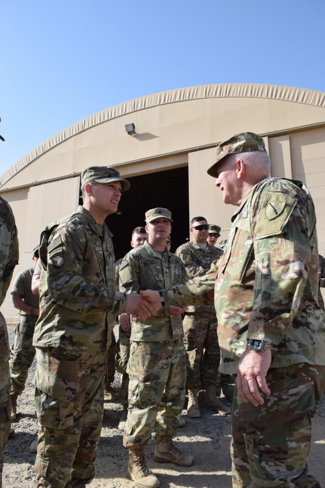 Senior leaders visit Kentucky National Guard Soldiers overseas
