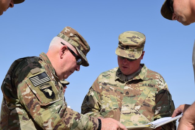 Senior leaders visit Kentucky National Guard Soldiers overseas