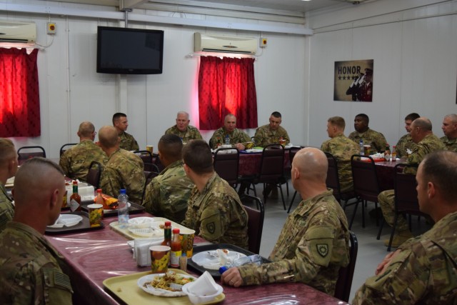Senior leaders visit Kentucky National Guard Soldiers overseas
