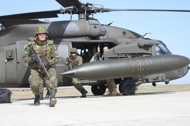 Romanian, 2-10 AHB Soldiers conduct air assault training