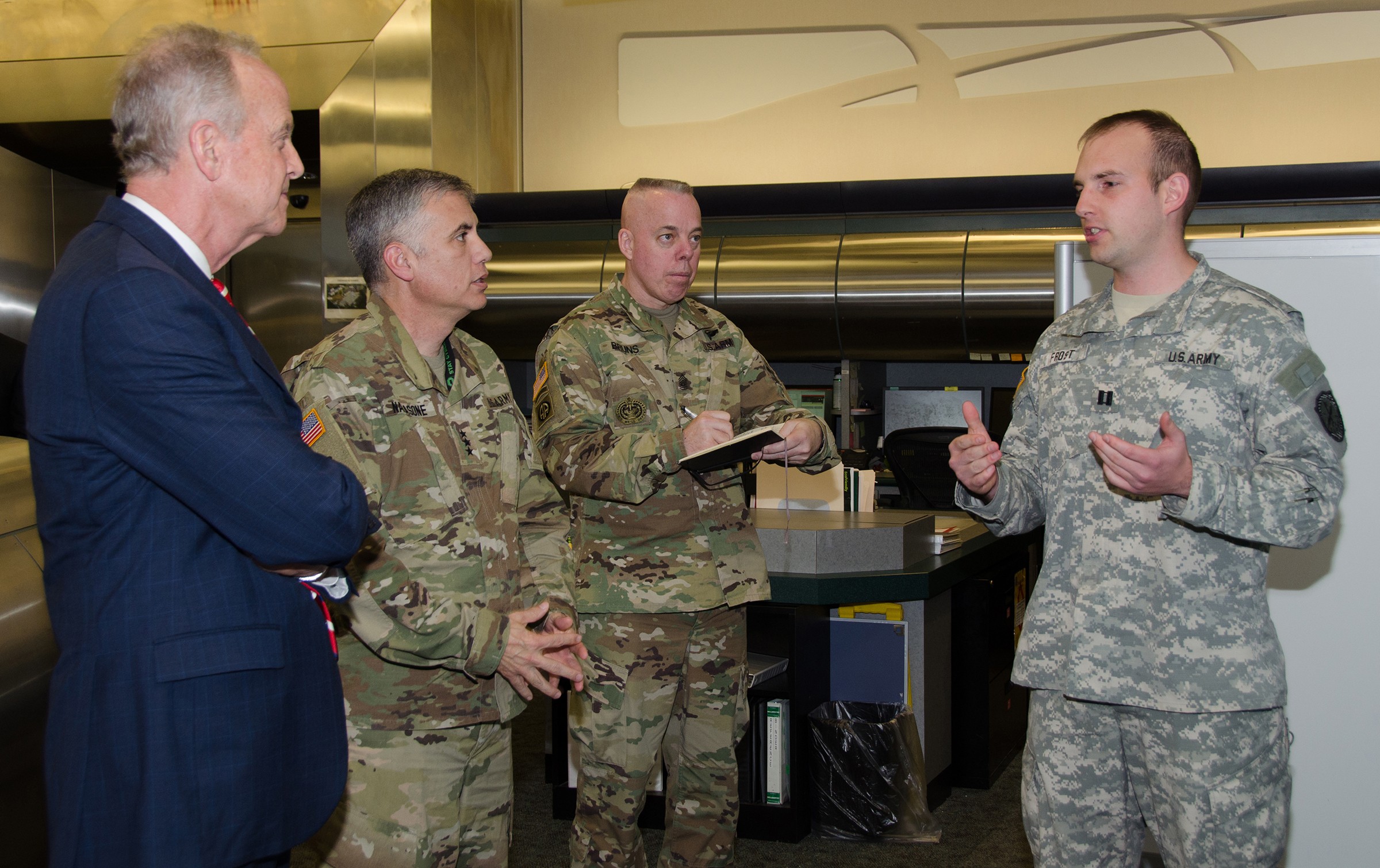 Army Cyber Command receives visit from Sen. Jerry Moran | Article | The ...