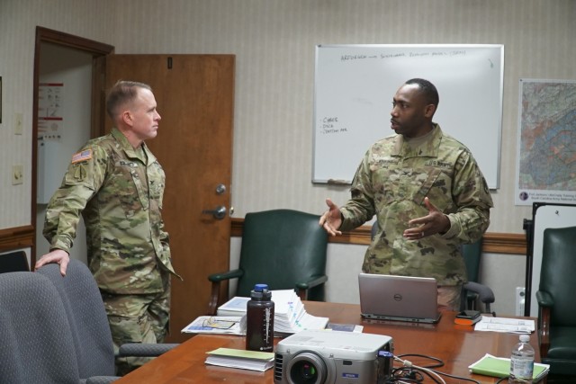 South Carolina National Guard and active component Signal commanders discuss sustainable readiness