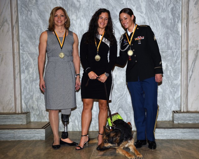 Paralympians inducted to Army Women's Foundation Hall of Fame