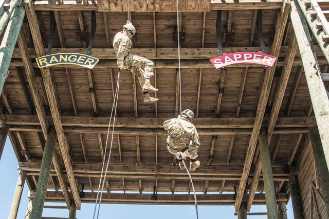 Chemical officers at Fort Leonard Wood train for Best Ranger
