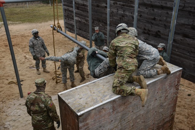 Public Health Activity Rheinland-Pfalz Soldiers participate in annual training event