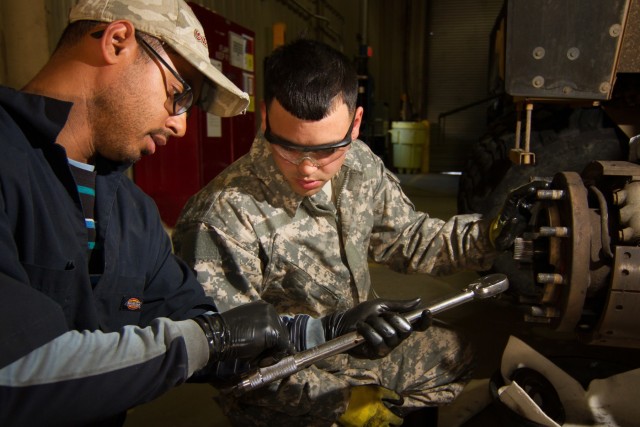 Arizona National Guard supports Army maintenance; learn new skills