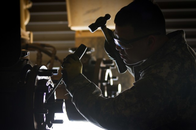 Arizona National Guard supports Army maintenance; learn new skills