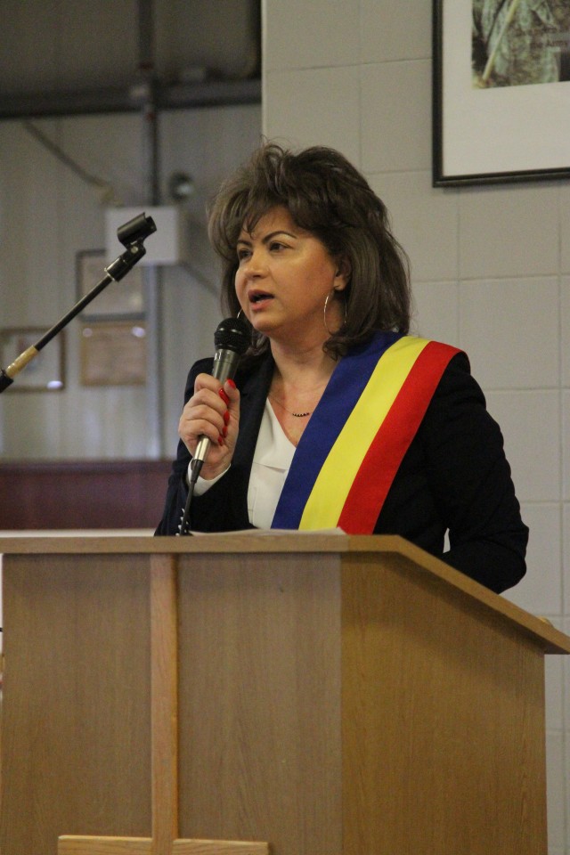 Romanian mayor delivers Women's History Month speech to US at MK Air Base