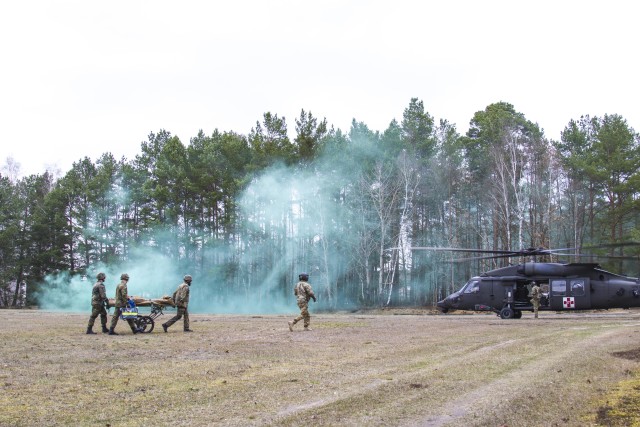 10th CAB demonstrates medevac capabilities with Germany Army