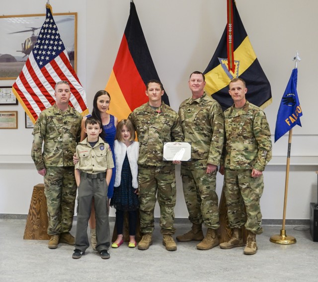 JMRC Falcon aviator receives Bronze Star
