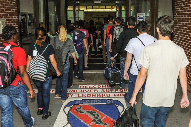 Fort Leonard Wood reception battalion welcomes civilians on road to Army