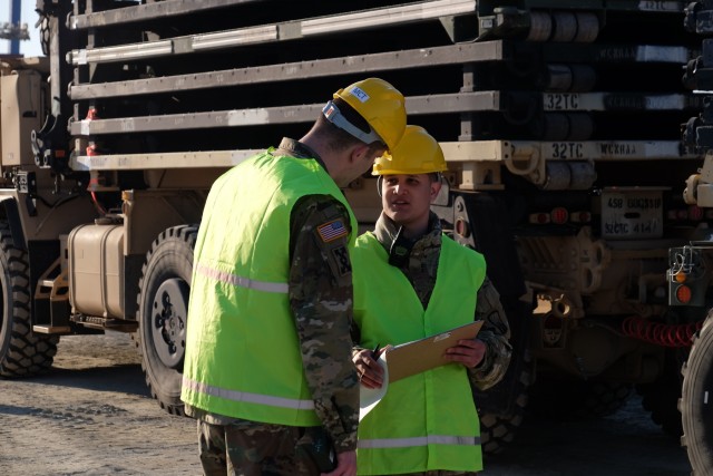 7th MSC's 793rd MCT conducts "Atlantic Resolve" port operation 