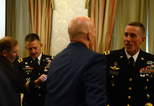 Army leaders build relationships with Atlanta business community
