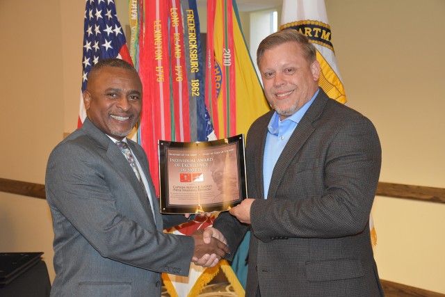 Army names fiscal 2016 safety awards recipients at professional development summit