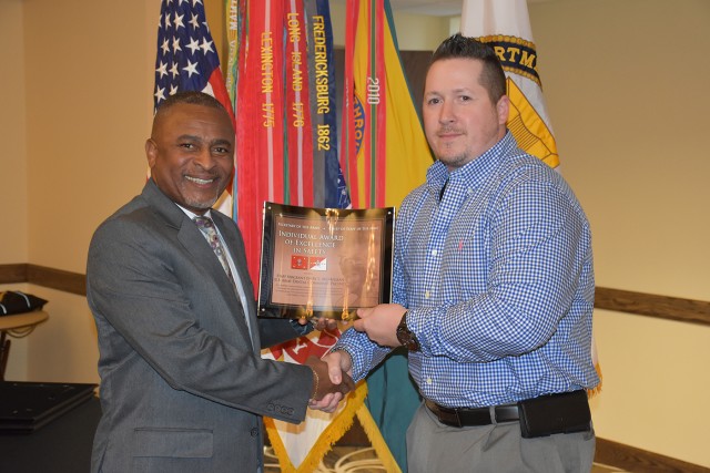 Army names fiscal 2016 safety awards recipients at professional development summit
