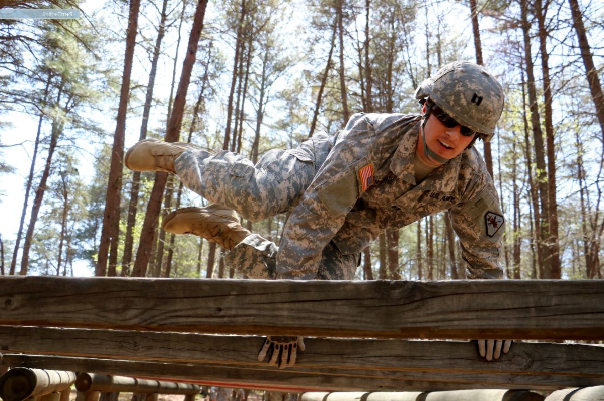 Reserve legal Soldiers compete for best warrior | Article | The United ...