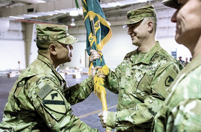 401st Army Field Support Battalion-Qatar welcomes new commander