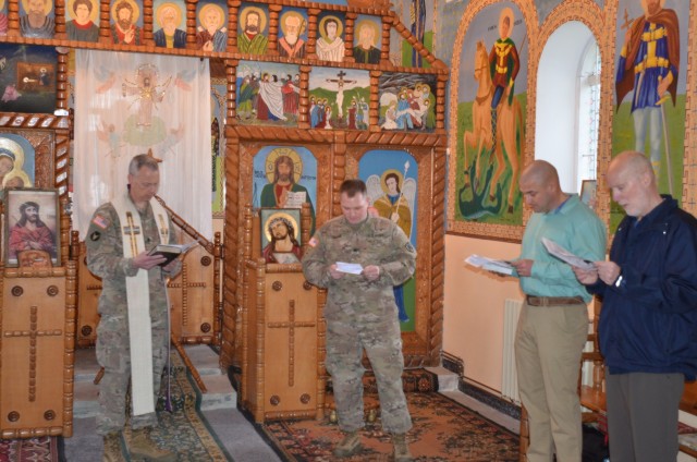 U.S. service members, civilains celebrate Easter in Romania