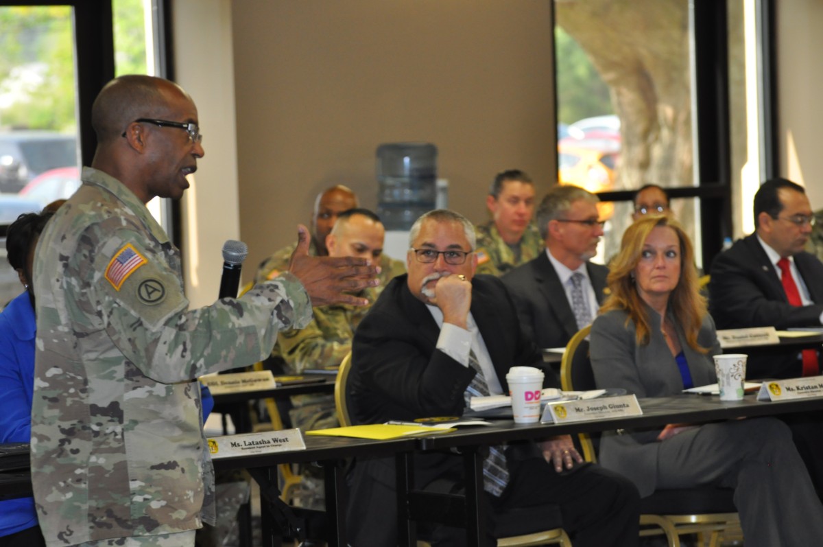 Contracting Senior Leaders Focus On Readiness, Requirements 