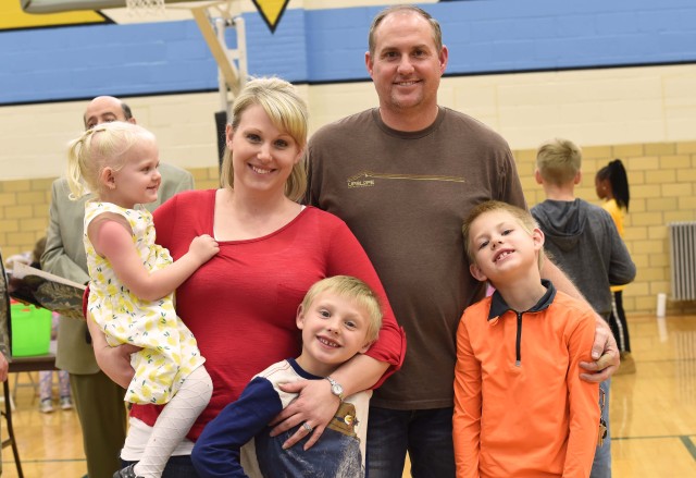 Military families and the life of the cautiously carefree child