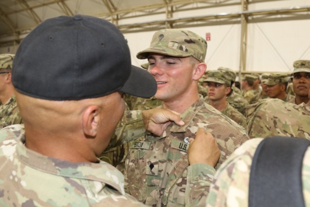 USARCENT's first Air Assault Course graduates students