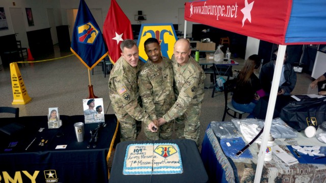 #USARBirthday109 was a busy event for 7th MSC