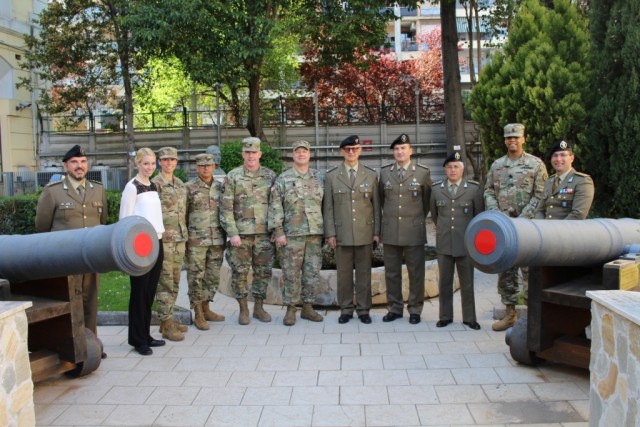 PHA-Italy Builds Partnership with Italian Army Veterinary Service