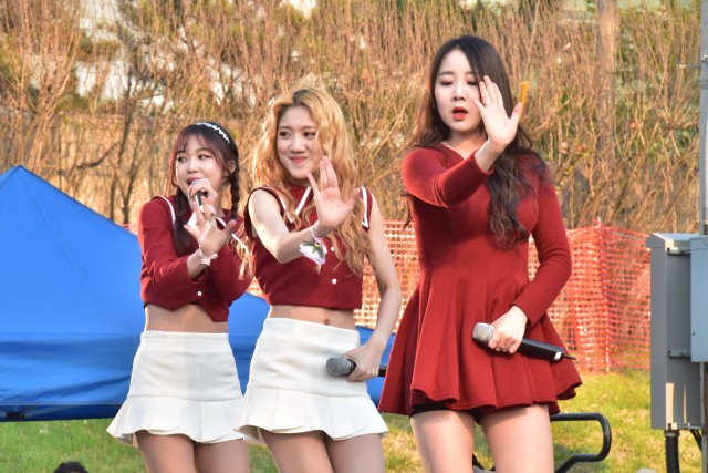 USAG Yongsan celebrates Spring Festival 2017