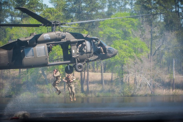 Chemical, Fort Leonard Wood team conquers Best Ranger
